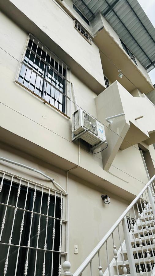 Large 2-Bedroom Apartment, Close To The American Consulate Guayaquil Luaran gambar